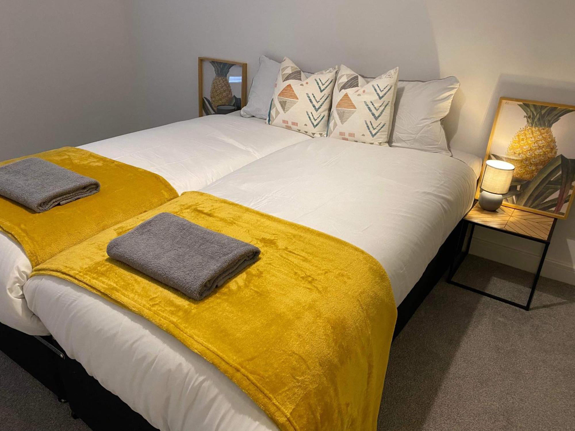 Crawley 2Bed Apartament Close To Gatwick Airport Copthorne  Kültér fotó